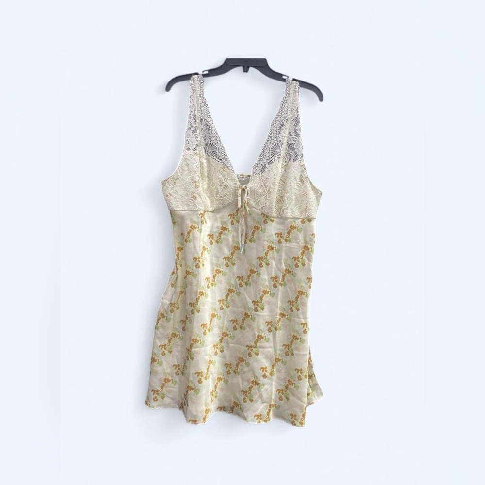 Floral Lace Trim Slip Dress